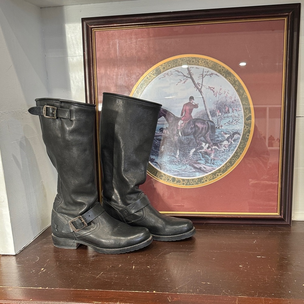 FRYE LEATHER BOOTS 8 M
